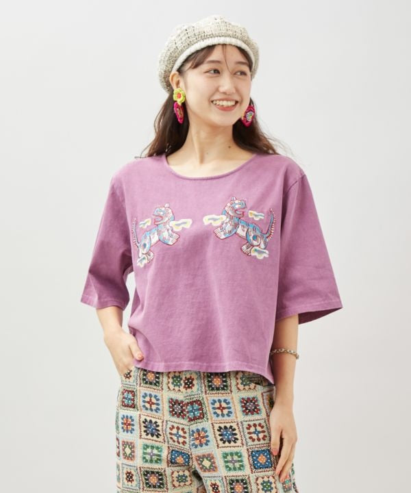 Retro Style Tiger Embroidered T-Shirt