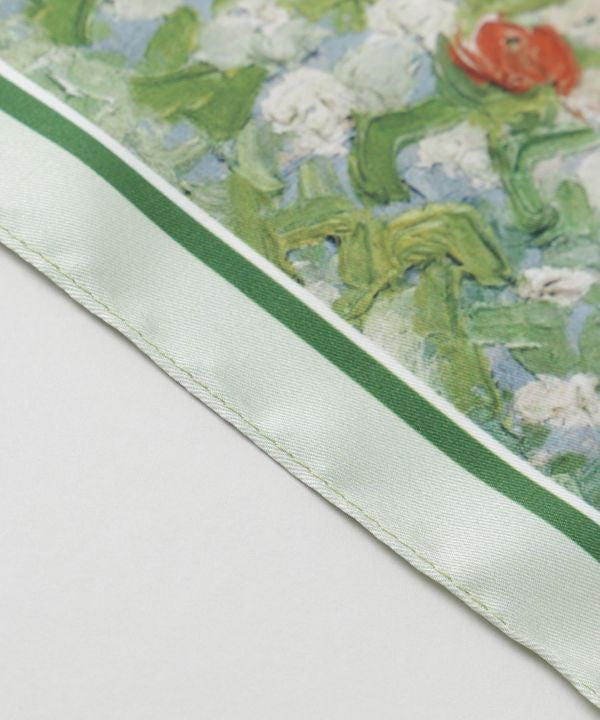 Lightweight Triangle Scarf