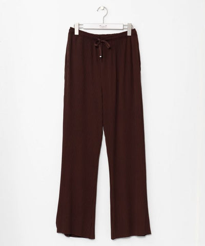Lightweight Pleated Pants