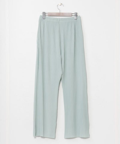 Lightweight Pleated Pants