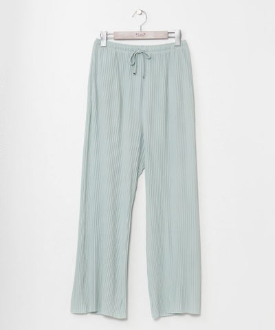 Lightweight Pleated Pants