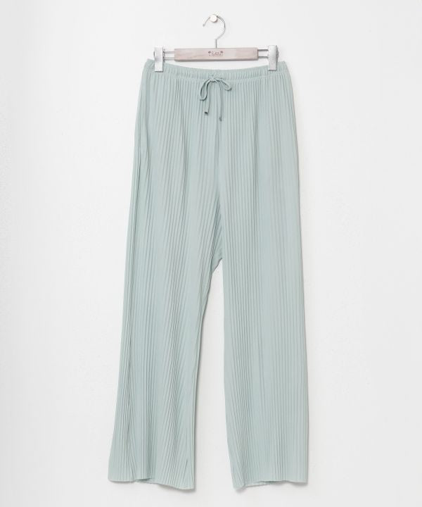 Lightweight Pleated Pants