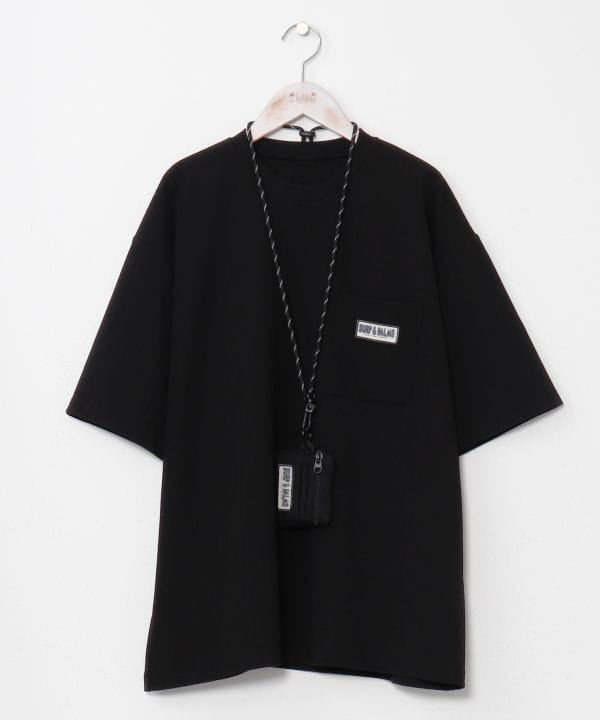 Textured Cool Feel T-Shirt with Strap Pouch Tops by Kahiko - Ametsuchi