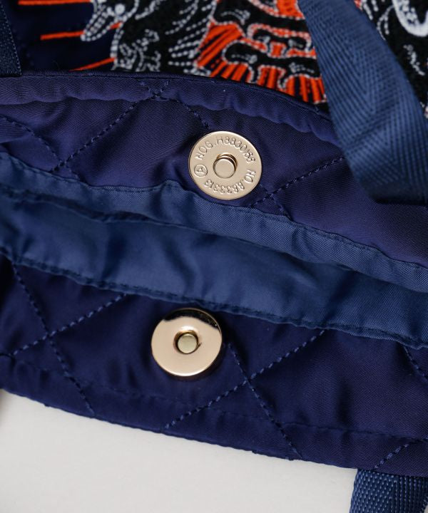 SHINSHI - Quilted Shoulder Handbag