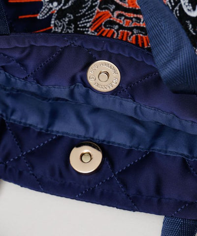 SHINSHI - Quilted Shoulder Handbag