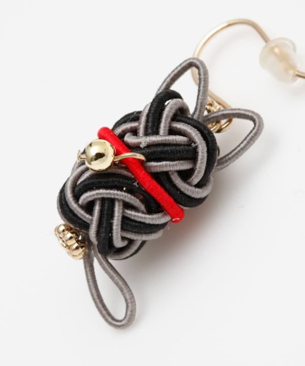 Mizuhiki Cat Earrings Earrings by Kaya - Ametsuchi