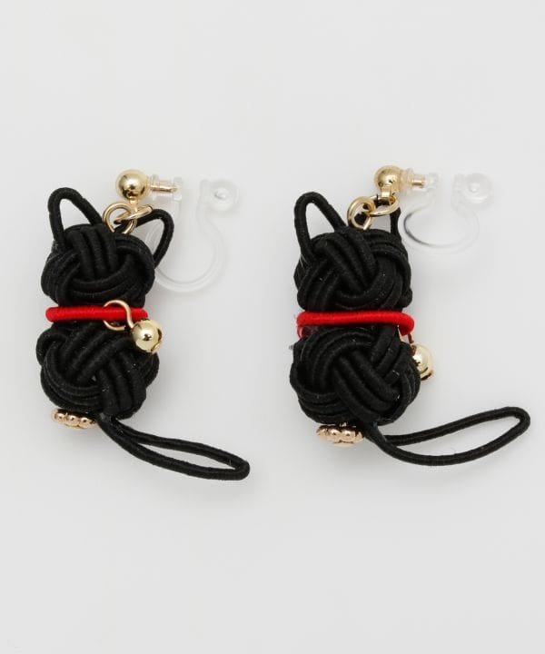 Mizuhiki Cat Clip Earrings Earrings by Kaya - Ametsuchi