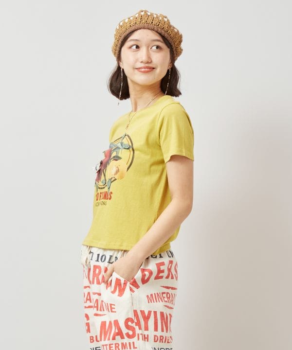 เสื้อยืดครอปปักลายผลไม้ AMINA - Ametsuchi