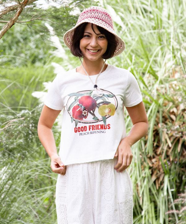 Camiseta corta con apliques de frutas de AMINA - Ametsuchi