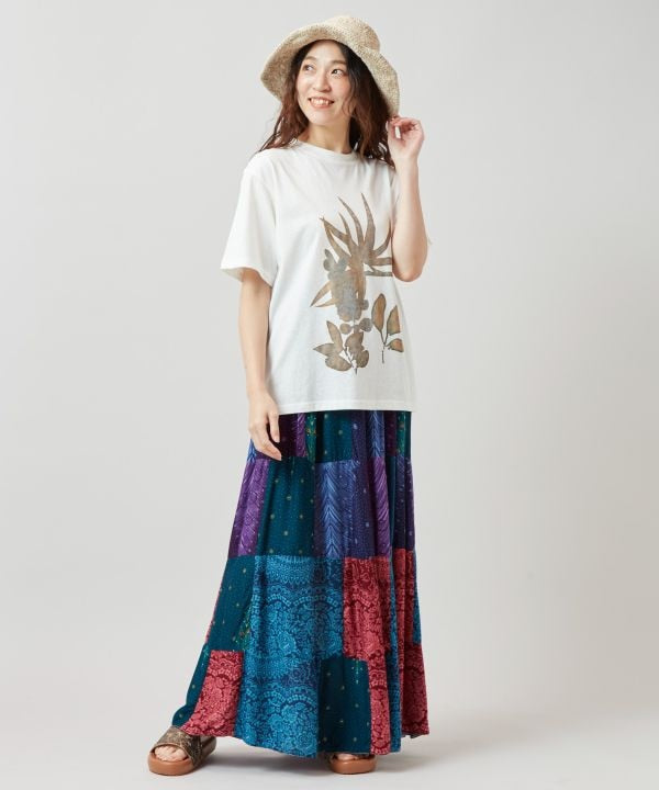 Botanical Print T-Shirt by AMINA - Ametsuchi