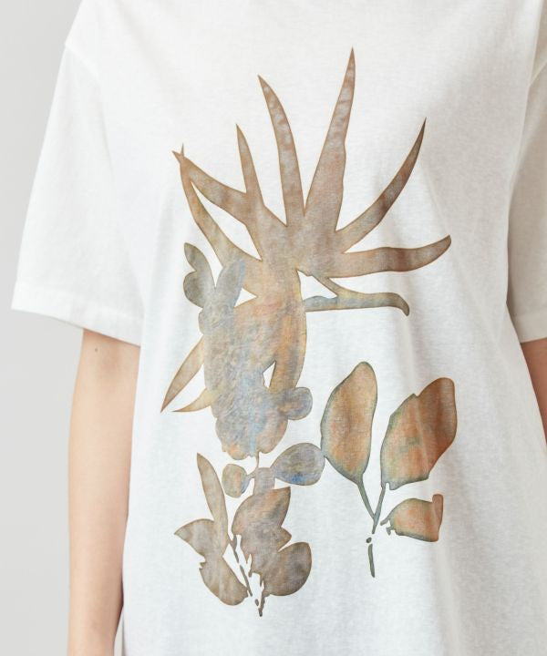 Botanical Print T-Shirt by AMINA - Ametsuchi