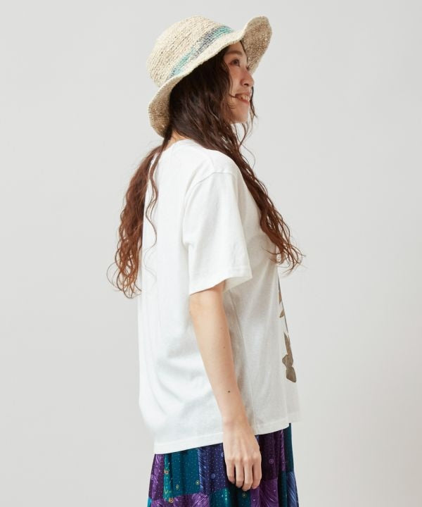 Botanical Print T-Shirt by AMINA - Ametsuchi