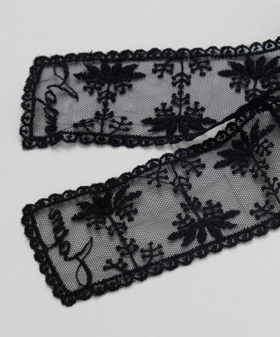 Floral Lace Slim Stole by AMINA - Ametsuchi