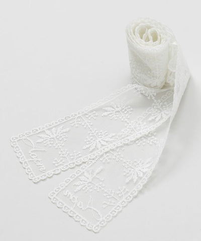 Floral Lace Slim Stole by AMINA - Ametsuchi