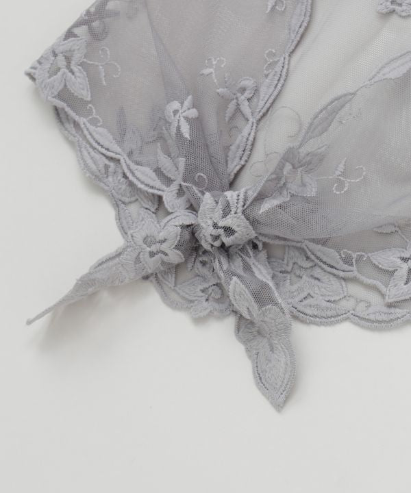 Embroidered Triangle Lace Stole by AMINA - Ametsuchi