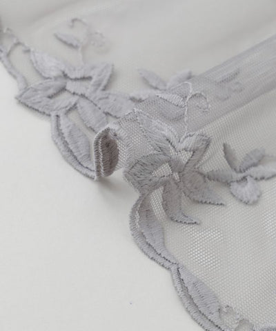 Embroidered Triangle Lace Stole by AMINA - Ametsuchi