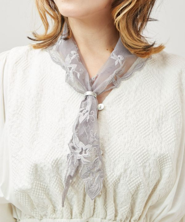 Embroidered Triangle Lace Stole by AMINA - Ametsuchi