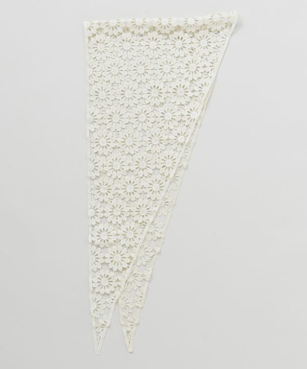 Geometric Lace Triangle Stole by AMINA - Ametsuchi