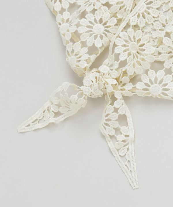 Geometric Lace Triangle Stole by AMINA - Ametsuchi