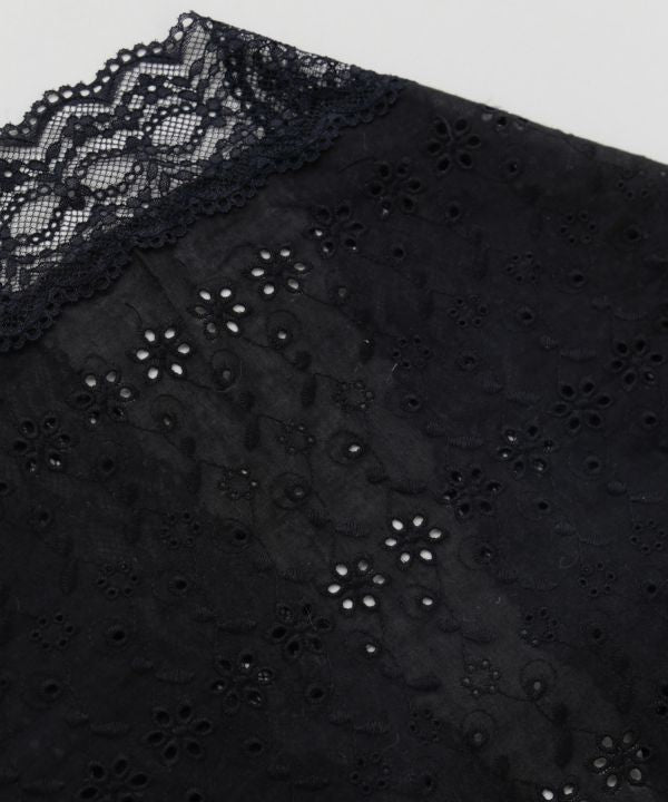 Bold Floral Lace Stole by AMINA - Ametsuchi