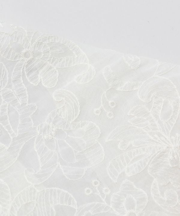 Ruffle Lace Triangle Stole by AMINA - Ametsuchi