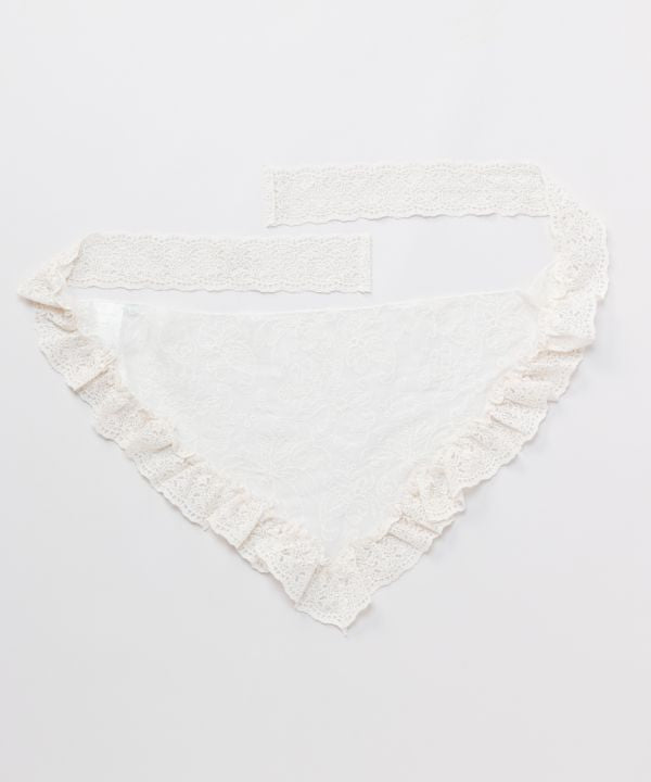 Ruffle Lace Triangle Stole by AMINA - Ametsuchi