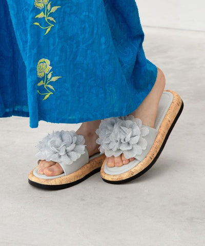 Floral Motif Flat Sandals Shoes by AMINA - Ametsuchi