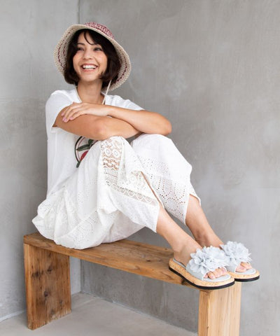 Floral Motif Flat Sandals Shoes by AMINA - Ametsuchi