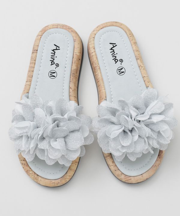 Floral Motif Flat Sandals