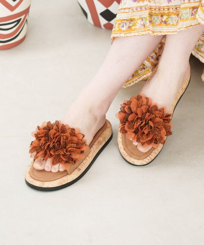 Floral Motif Flat Sandals Shoes by AMINA - Ametsuchi
