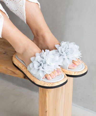 Floral Motif Flat Sandals Shoes by AMINA - Ametsuchi