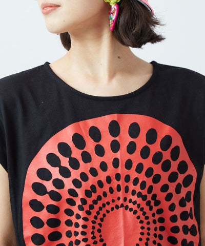 Kitenge Pattern Ripple Motif T-Shirt Tops by AMINA - Ametsuchi