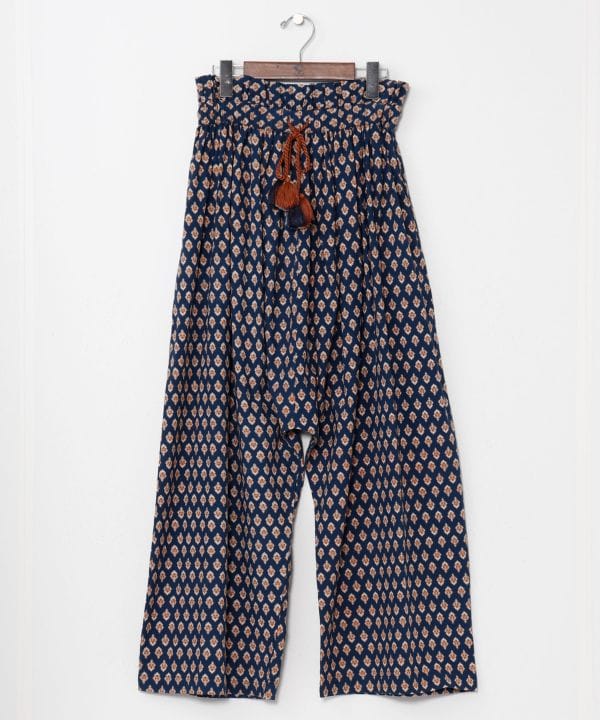 Bugru Print Shalwar Pants by AMINA - Ametsuchi