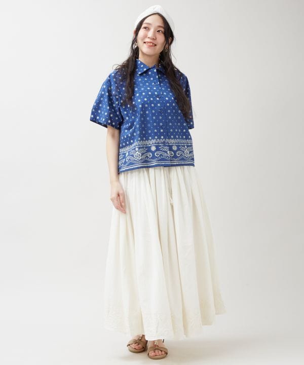Chemise courte imprimée à la planche indigo par AMINA - Ametsuchi