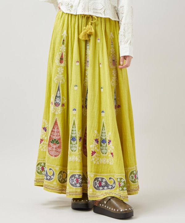 Embroidered Lehenga Skirt Skirts by AMINA - Ametsuchi
