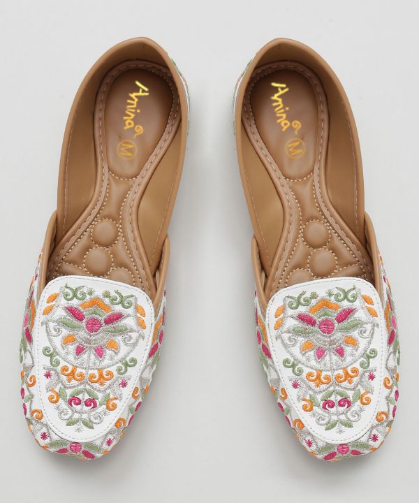 Floral Embroidery Jutti Flats