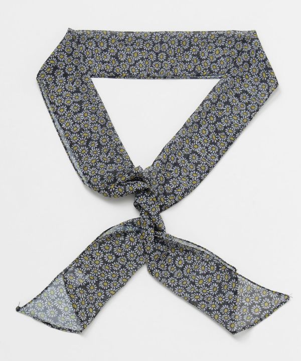 Floral Ribbon Slim Scarf