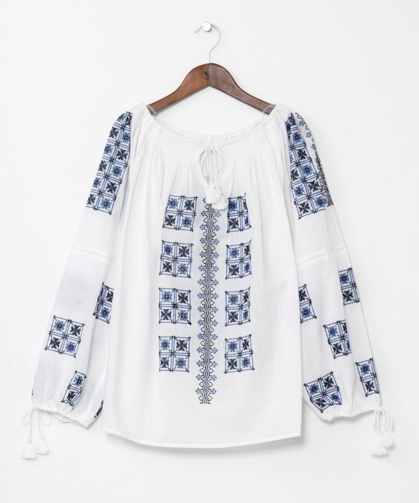 Geometric Embroidery Bloue Tops by 欧州航路 - Ametsuchi