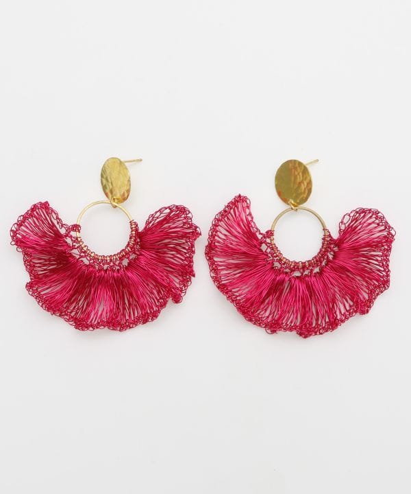 Ohrringe mit Rüschen