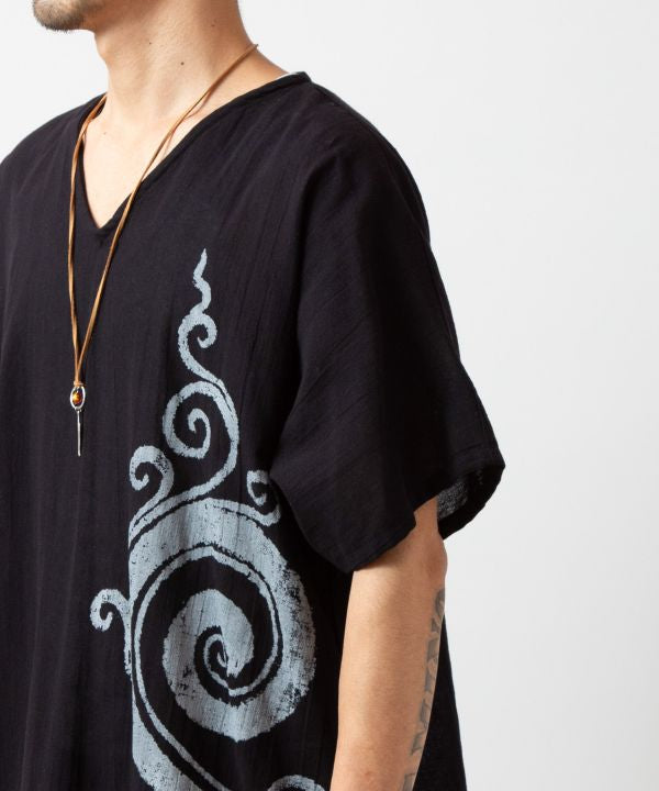 Oversized Cotton Print Top by AMINA - Ametsuchi