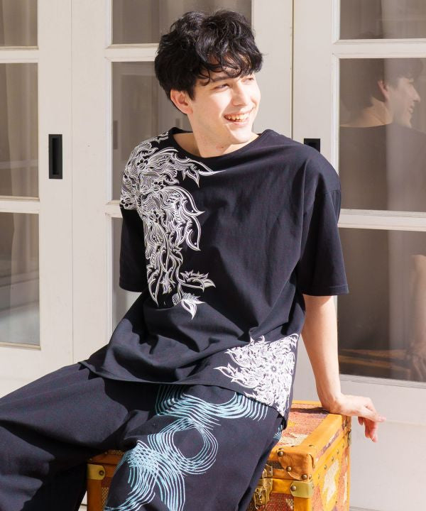 AMINA x VORRUK Asymmetrical Print T-Shirt by AMINA - Ametsuchi