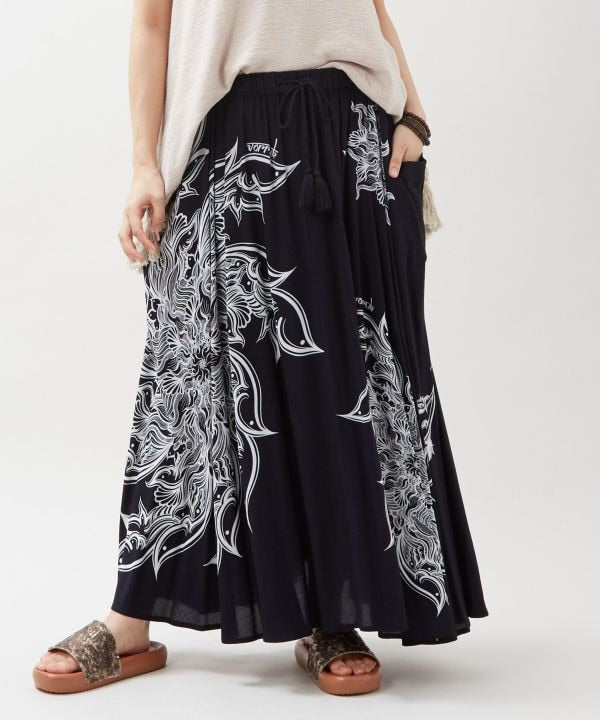 Floral Asymmetry Skirt by AMINA - Ametsuchi