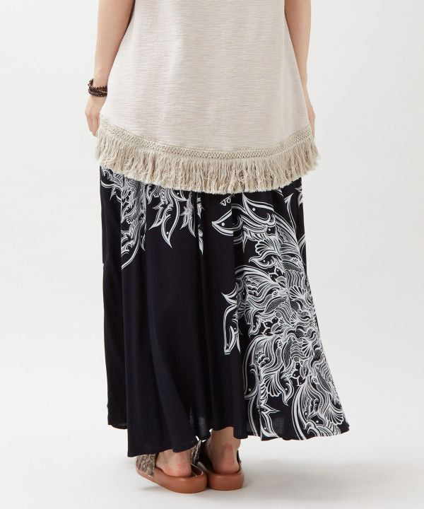 Floral Asymmetry Skirt by AMINA - Ametsuchi