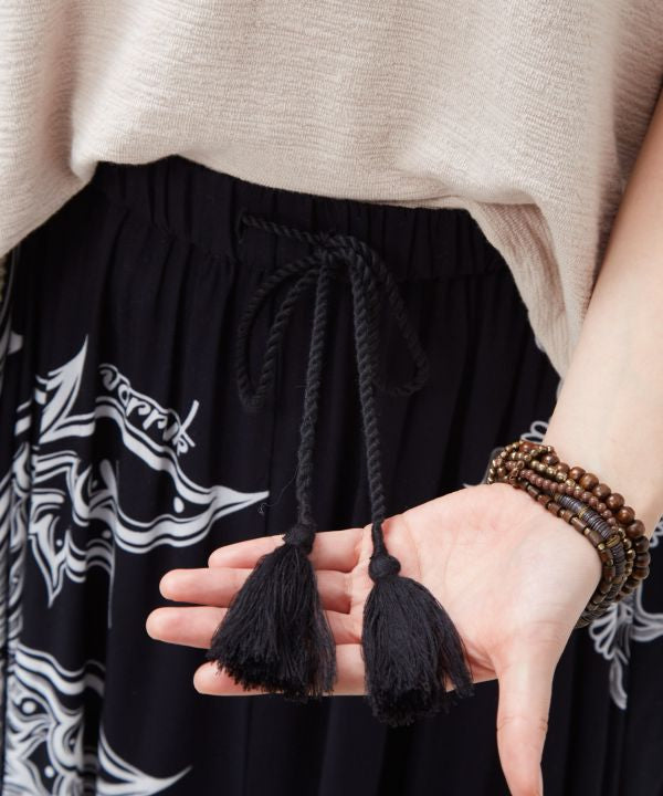 Floral Asymmetry Skirt by AMINA - Ametsuchi