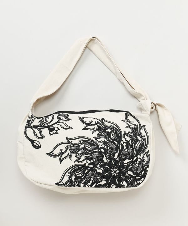Amina x VORRUK - Floral Wind Shoulder Bag
