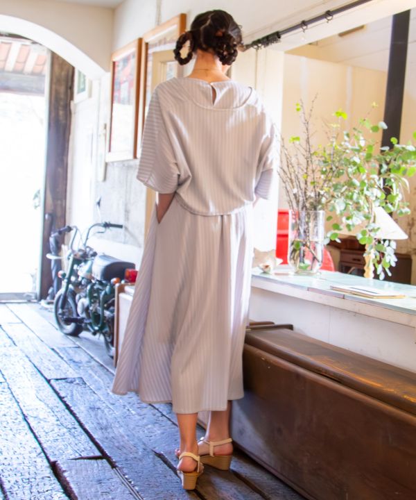 Draped Dress Cardigan Set by 欧州航路 - Ametsuchi