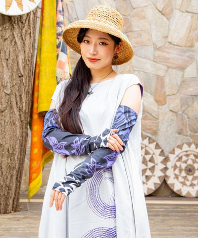 Tribal Pattern UV Protection Arm Covers by AMINA - Ametsuchi