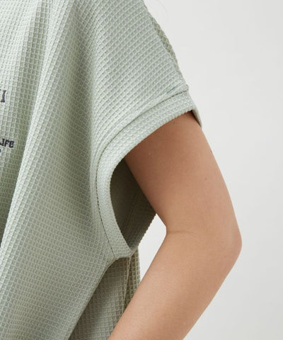 SURF＆Palms Waffle Embroidered Dress by Kahiko - Ametsuchi
