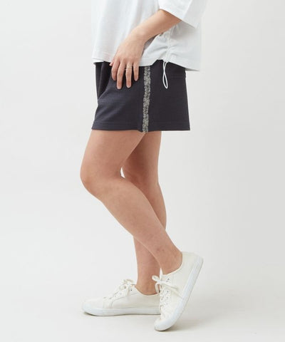 SURF＆Palms Vintage Embroidery Waffle Shorts by Kahiko - Ametsuchi