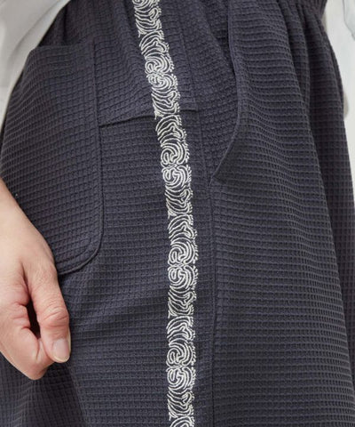 SURF＆Palms Vintage Embroidery Waffle Shorts by Kahiko - Ametsuchi